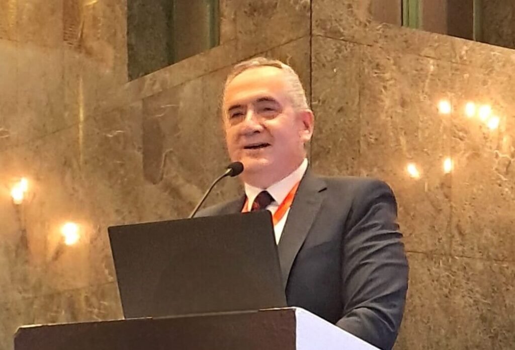 24 سريرًا جديدًا بمعهد القلب و12 غرفة عمليات ببنها.. خطة شاملة لتطوير أقسام الطوارئ بالمستشفيات التعليمية