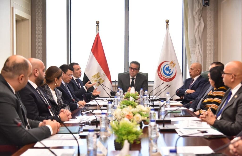 عبدالغفار يترأس اجتماع مجلس إدارة هيئة الإسعاف المصرية عبدالغفار يترأس اجتماع مجلس إدارة هيئة الإسعاف المصرية