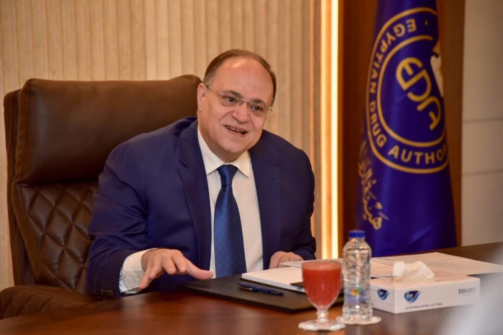 هيئة الدواء : تبحث مع غرفة صناعة الدواء تعزيز جودة مدخلات التصنيع ودعم تنافسية الدواء المصري
