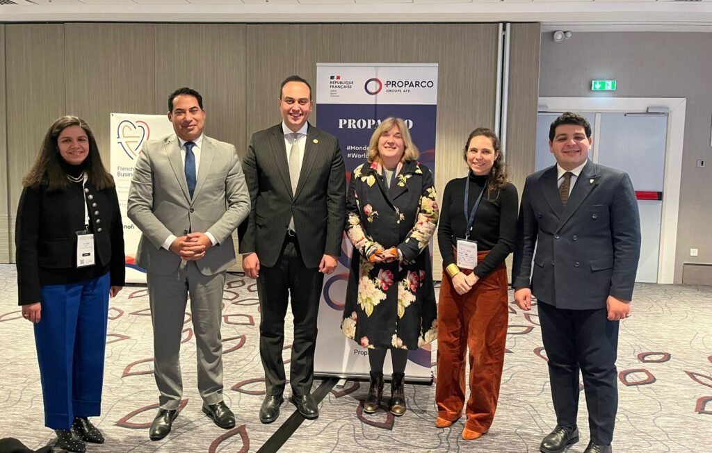 رئيس هيئة الرعاية الصحية من باريس: شراكات دولية لتعزيز التحول الرقمي وبناء قدرات المنظومة الصحية المصرية