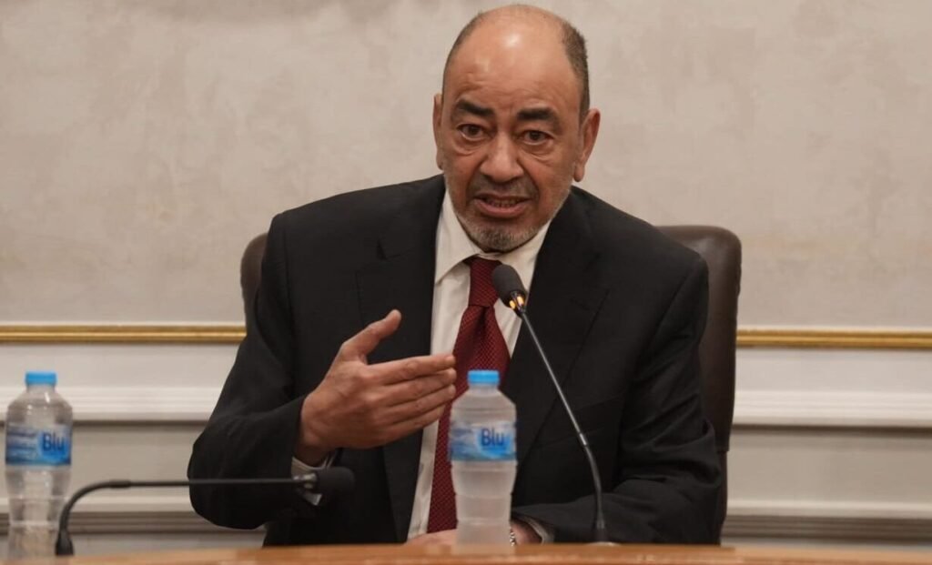 رئيس غرفة المستلزمات الطبية: مليار جنيه لموردي المستلزمات الطبية رئيس غرفة المستلزمات الطبية: مليار جنيه لموردي المستلزمات الطبية